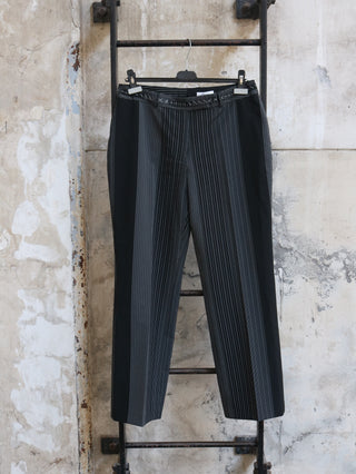 Pantalon met contrast details - Maat M/L