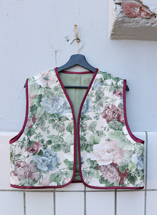 Reworked gilet bloemen